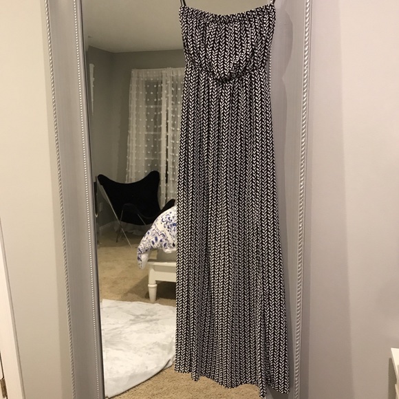 H&M Dresses & Skirts - Strapless maxi dress